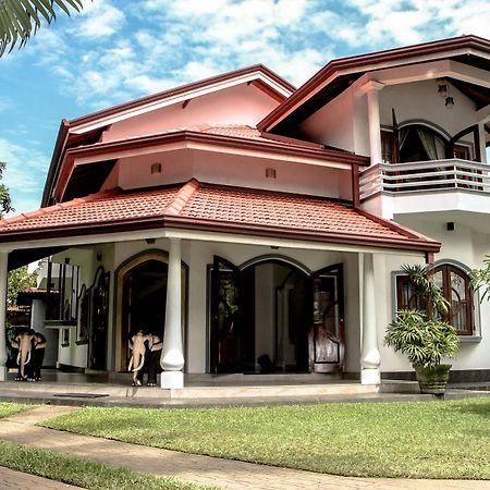 Flipflop Hostel Negombo Exterior foto