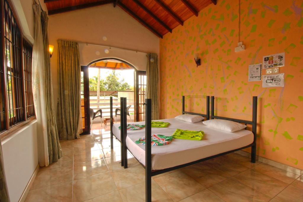 Flipflop Hostel Negombo Exterior foto