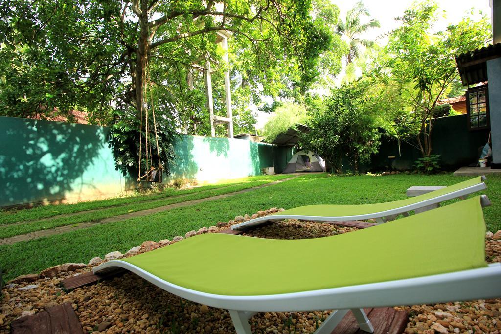 Flipflop Hostel Negombo Exterior foto